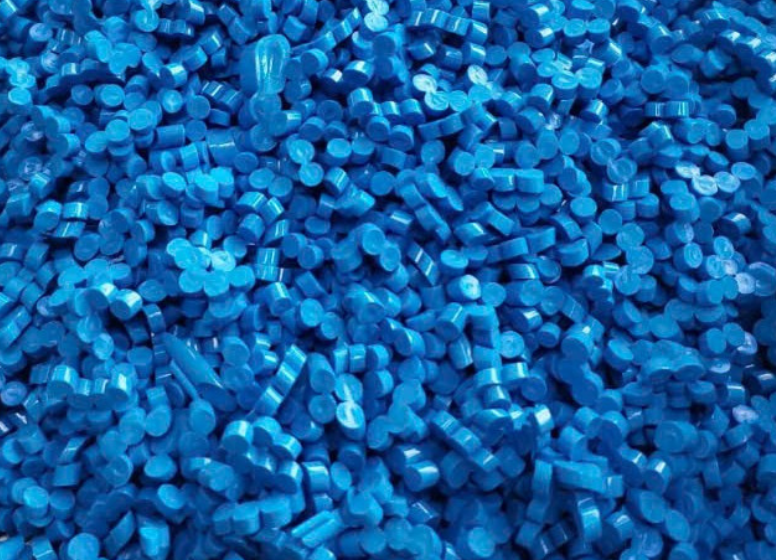Hạt Nhựa PVC Màu Xanh Dương Yamaha
